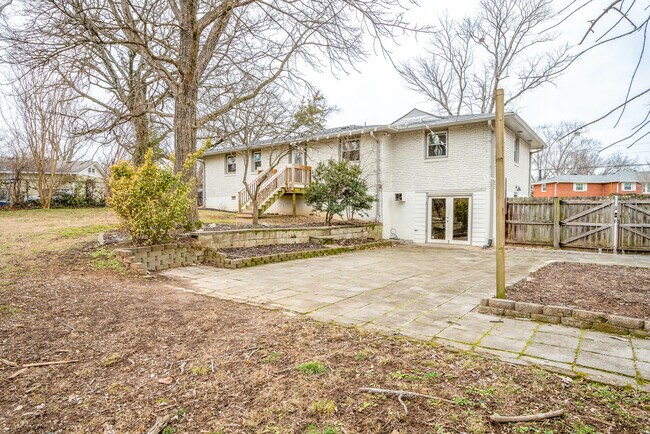 patio trasero - 539 Northcrest Dr