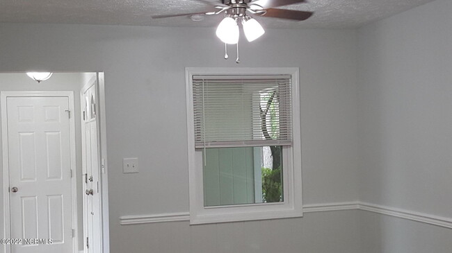Foto del edificio - 1221 Bethesda Rd