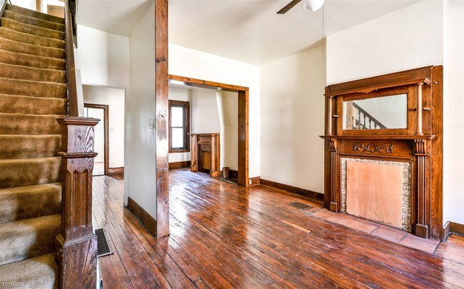 Building Photo - 3 br, 1 bath House - 3204 Kennett Sq