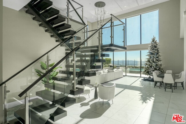 Foto del edificio - 20306 Willoughby Ln