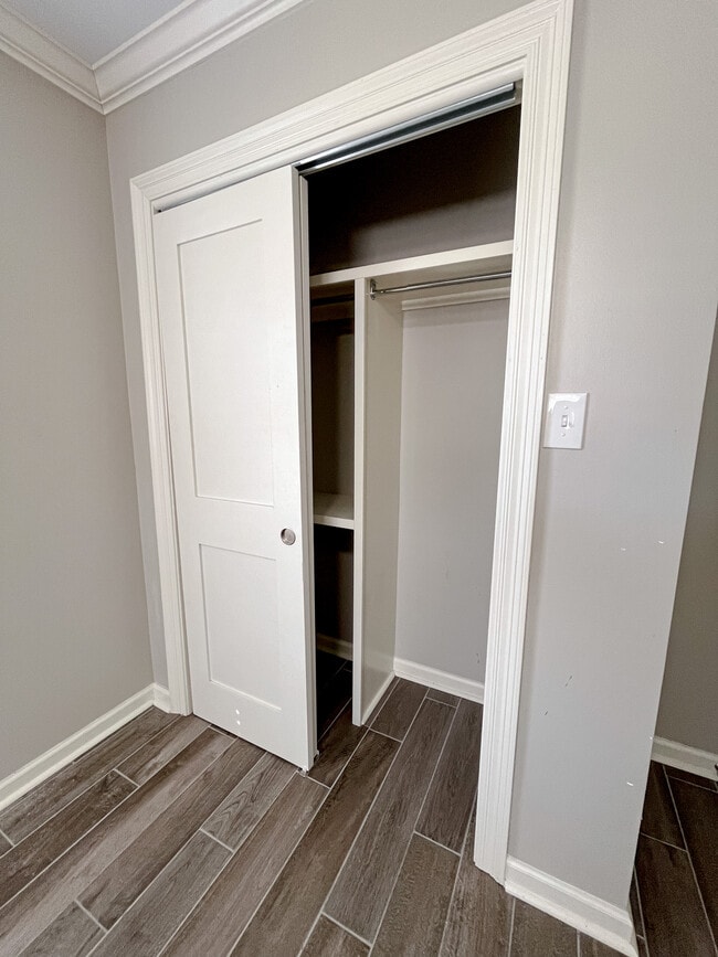 BEDROOM 1 CLOSET - 5310 Astoria Dr