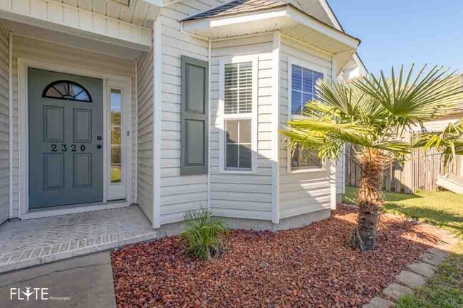 Photo - 2320 Curran Ct House