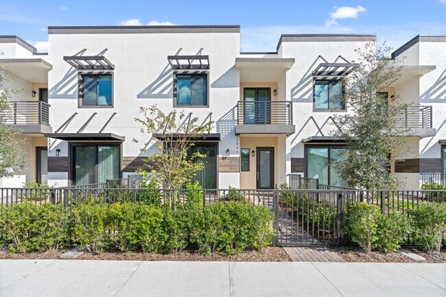 Foto del edificio - 3748 Lambert Ave