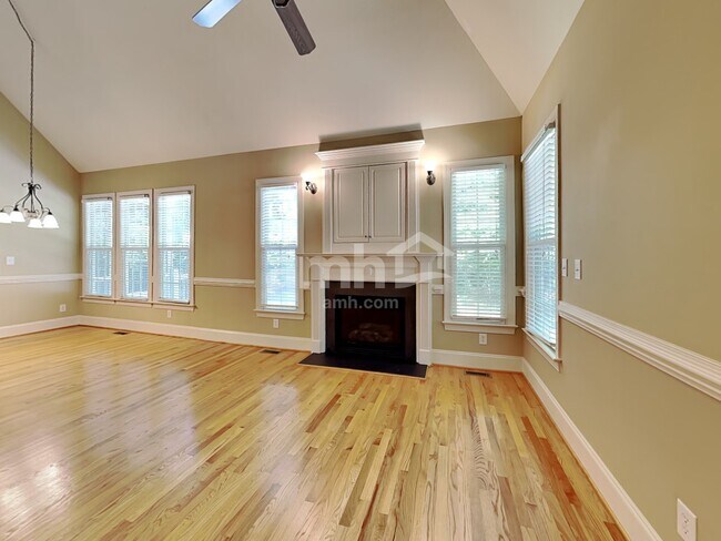 Building Photo - 5716 Metalmark Dr