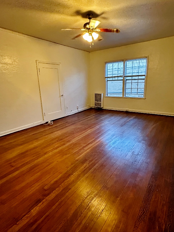 Foto del edificio - 1523 N McCadden Pl