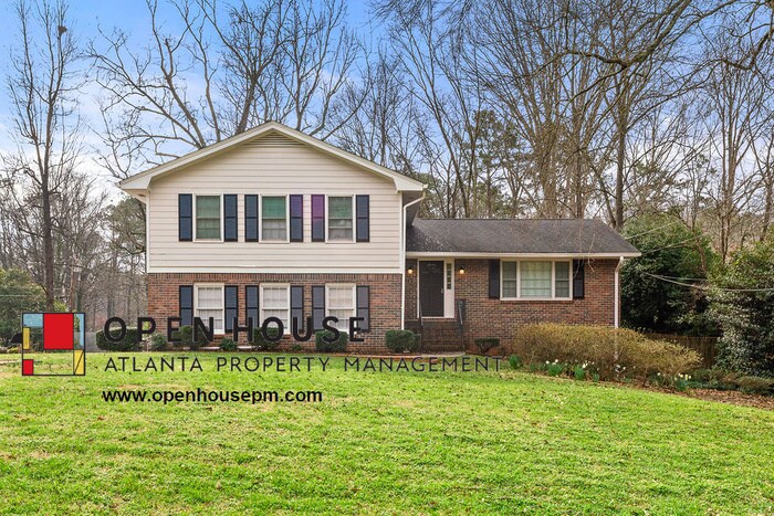 Primary Photo - 5022 Lakeview Ct SW, Lilburn