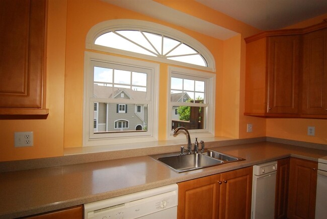 Building Photo - 37 Catamaran Ct