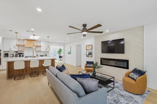 Foto del edificio - 6639 Aintree Cir