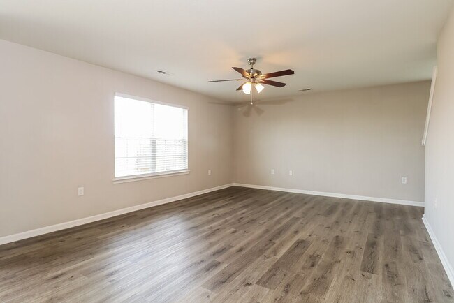 Foto del edificio - 4925 Broad Leaf Ct