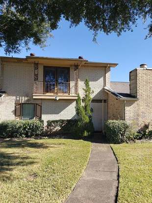 Foto del edificio - 12821 Clarewood Dr