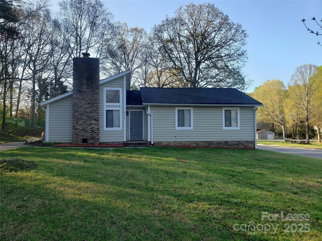 Primary Photo - 8111 Marcus Ln