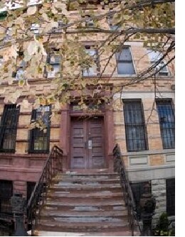 Building Photo - 320 W 140th St