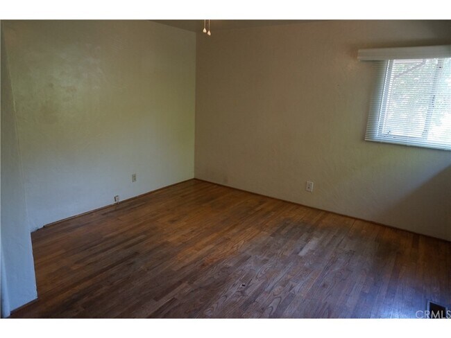 Foto del edificio - 502 W Sacramento Ave