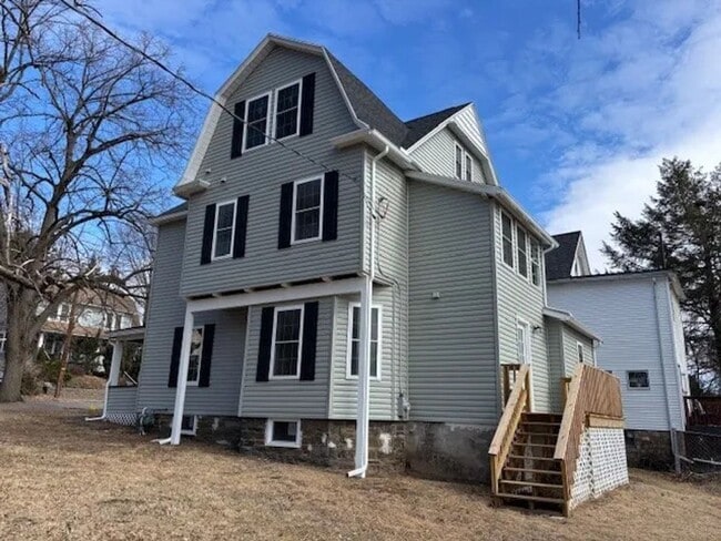 Building Photo - Charming 3-Bedroom Single-Family Home – Ne...