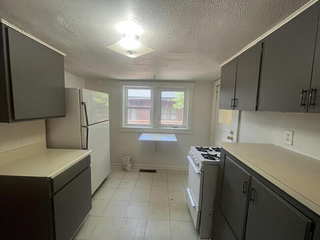 Foto del edificio - 921 Princeton Ave S