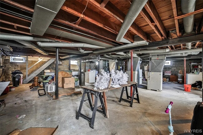 Building Photo - 660 Cleveland Dr