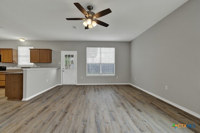 Building Photo - 3429 Rob Roy St