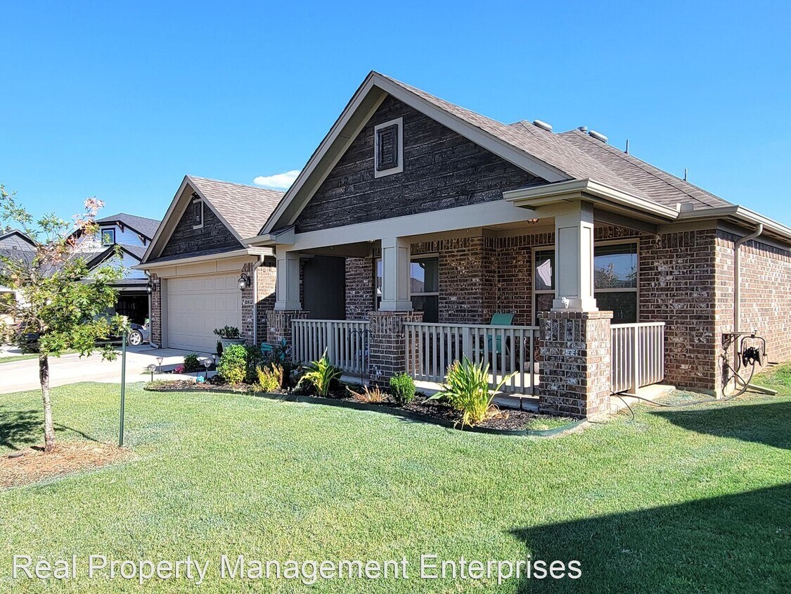 Foto principal - 4 br, 2 bath House - 10432 NW 33rd St