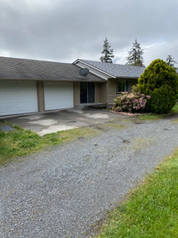 Foto del edificio - 38303-38362 62nd Ave Ct E