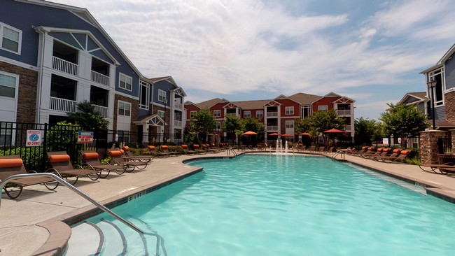 Station Square at Cosner's Corner Apartments - Fredericksburg, VA ...