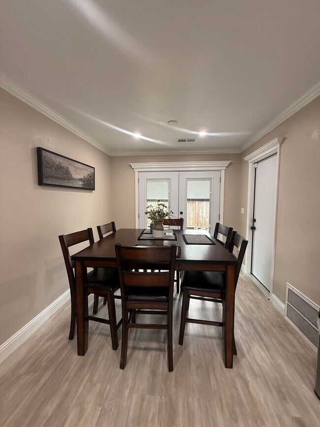 Building Photo - 55+ Community in Bay Village!