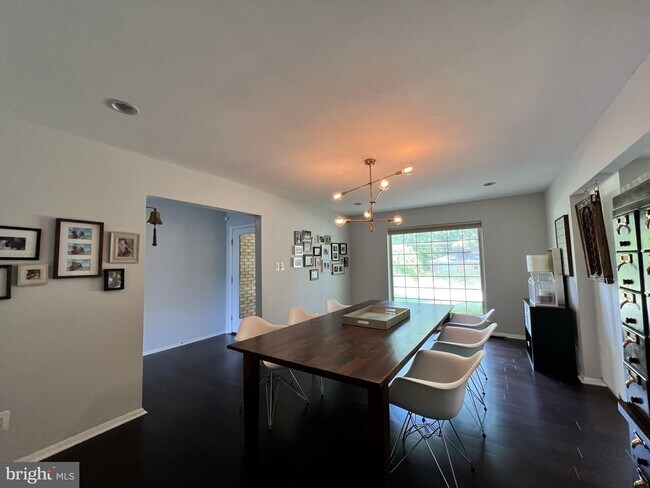 Foto del edificio - 700 Braeburn Dr