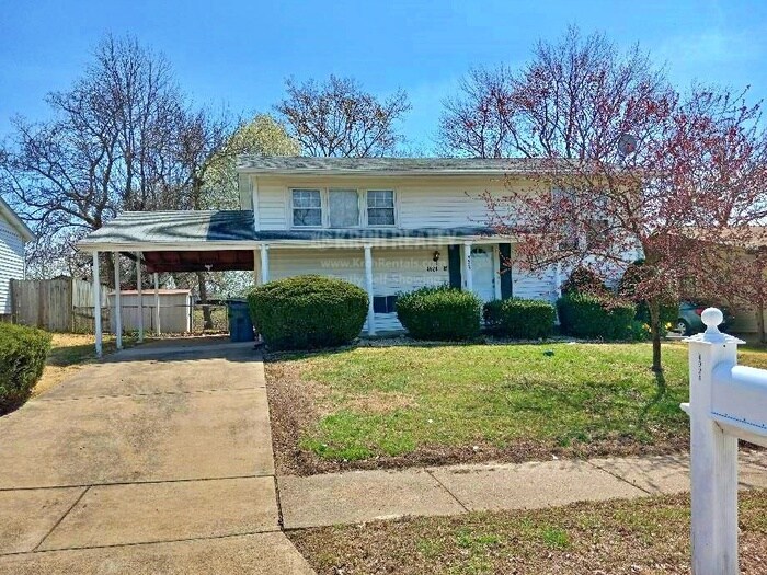 Primary Photo - Beautifully updated 3 bedroom, 1.5 bathroo...
