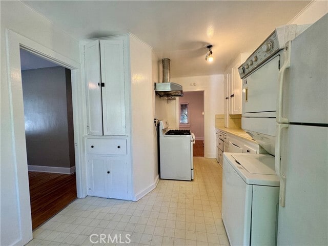 Building Photo - 1714 Gillette Crescent