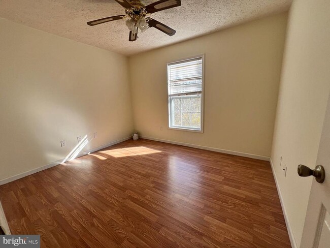 Foto del edificio - 46843 Planters Ct