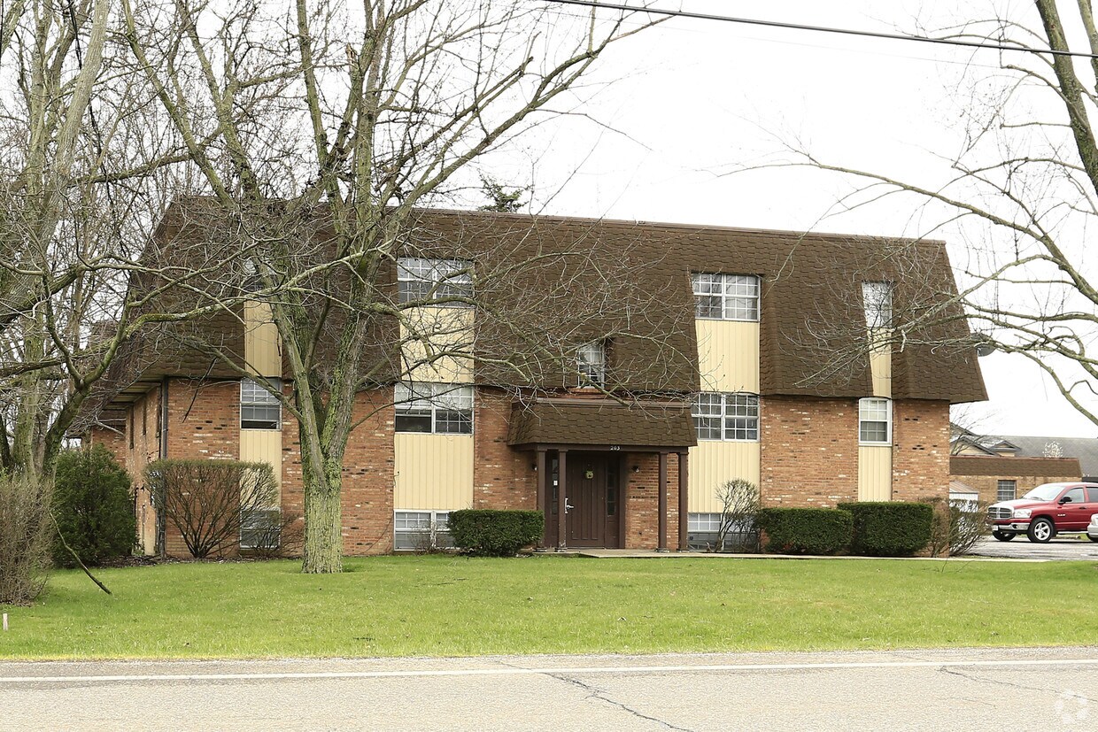 Primary Photo - 217 Churchill Hubbard Rd