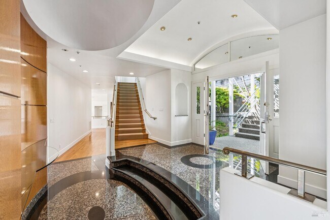 Foto del edificio - 95 Spring Ln