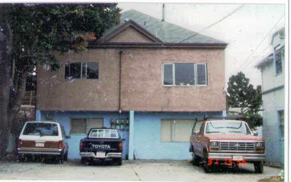Building Photo - 1942 Russell St