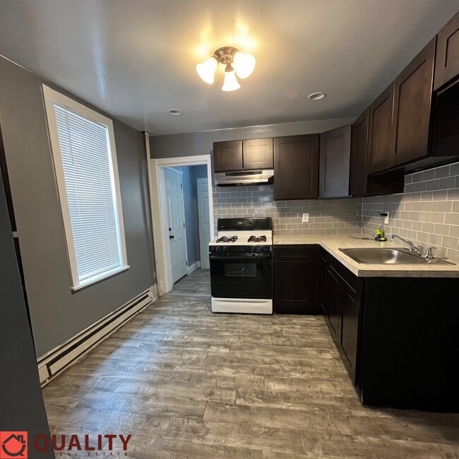 Foto del edificio - 830 E Willard St