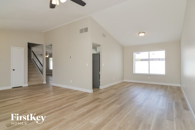 Foto del edificio - 6036 Great Falls Ave