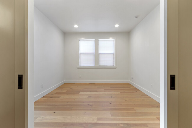 Foto del edificio - 4646 S Selatir Way