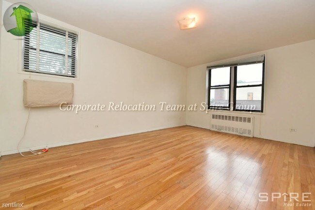 Foto del edificio - 3060 Crescent St