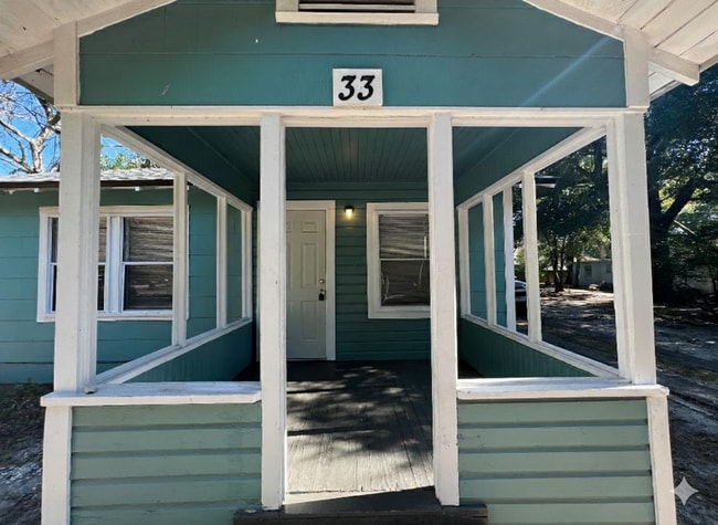 Foto del edificio - 33 Magnolia Ave SE