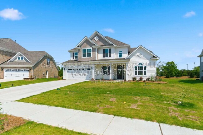 Building Photo - 4016 Dahlia Dr