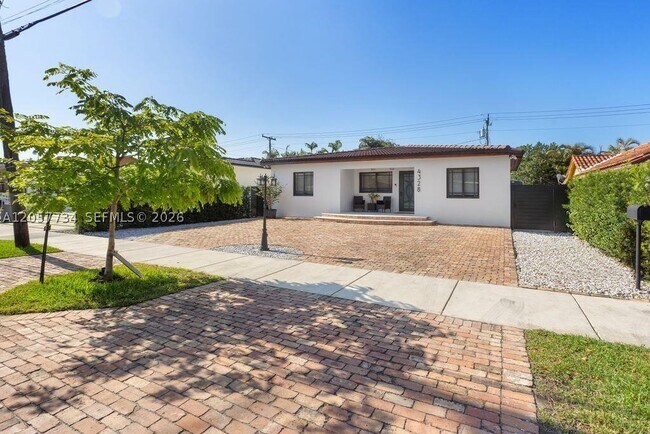Foto del edificio - 4328 SW 9th Terrace