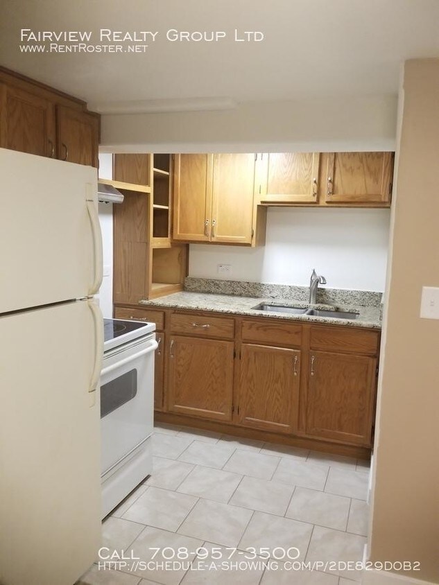 1 bedroom in Lansing IL 60438 Apartment for Rent in Lansing, IL