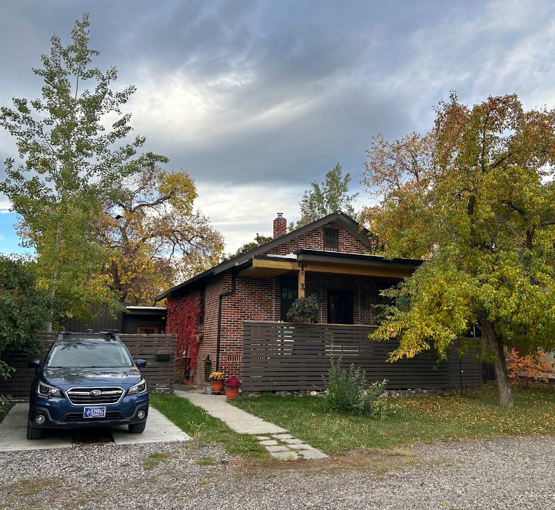 Primary Photo - 116 E Dickerson St