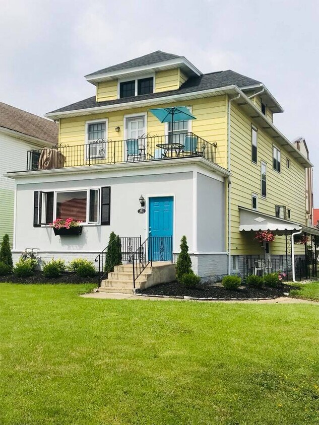 Foto principal - 384 Colvin Ave