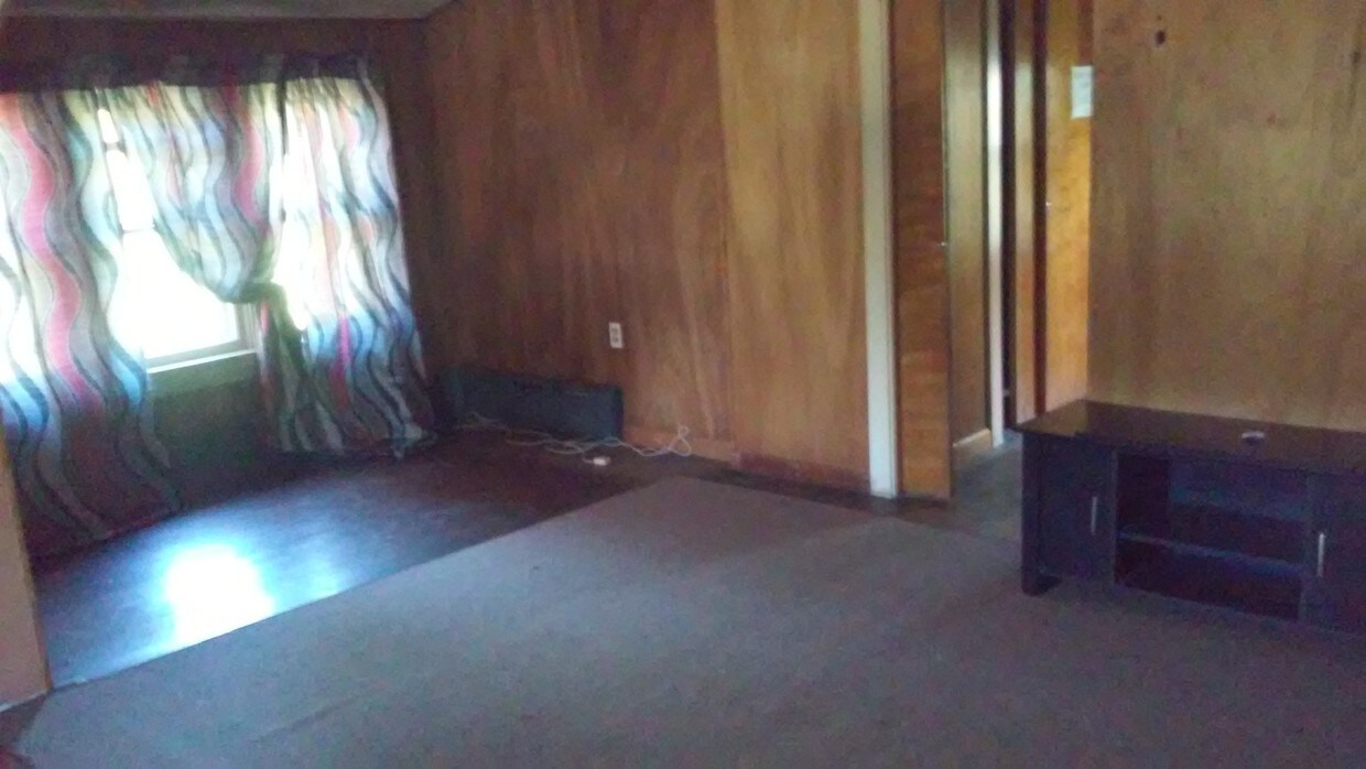 Foto principal - 597 Blandon Rd