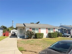 Building Photo - 3060 9th Ave