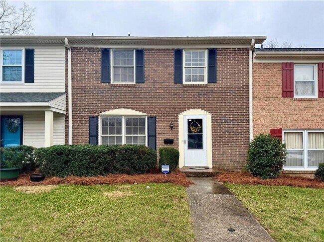 Building Photo - 5115 Lawndale Dr