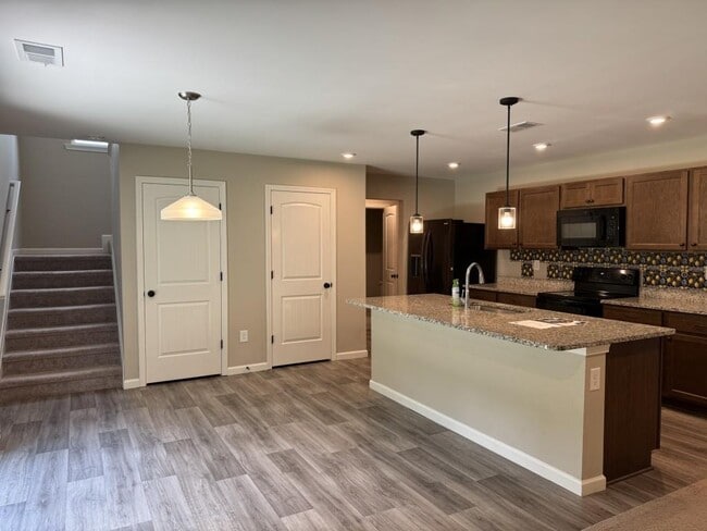 Foto del edificio - 218 Port Wy