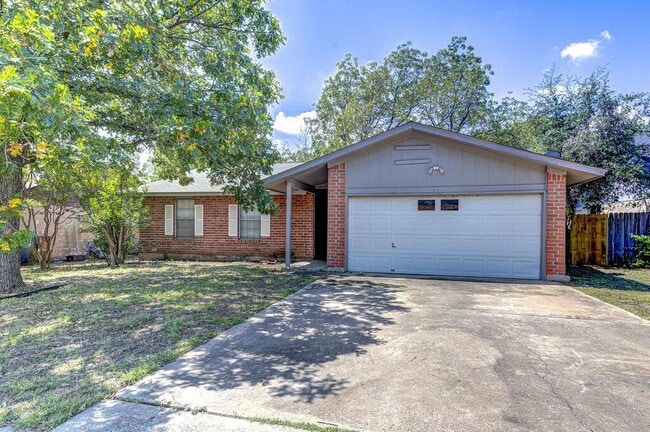 Foto del edificio - 2109 Singletree Ave
