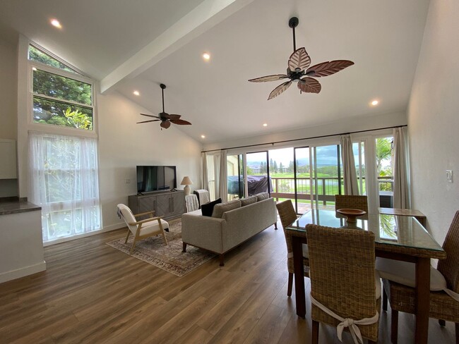 Building Photo - Sunset Ocean View Turn-key Condo on Golf C...