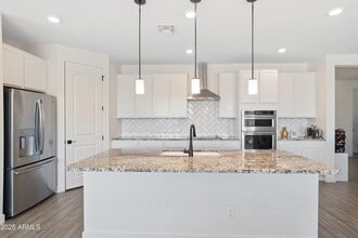 Building Photo - 7352 S Briarwood Ln