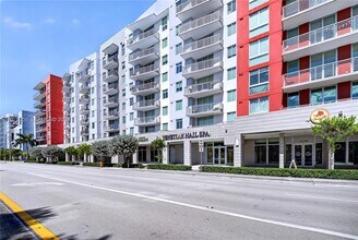 Building Photo - 7875 NW 107th Ave